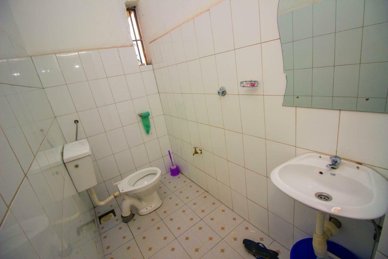 Nice Guest House Джинджа Экстерьер фото