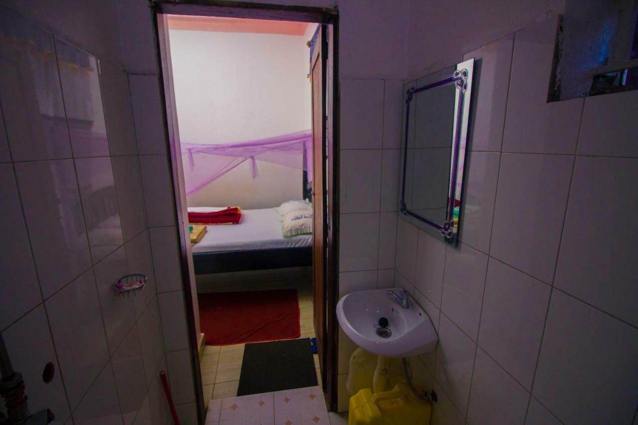 Nice Guest House Джинджа Экстерьер фото